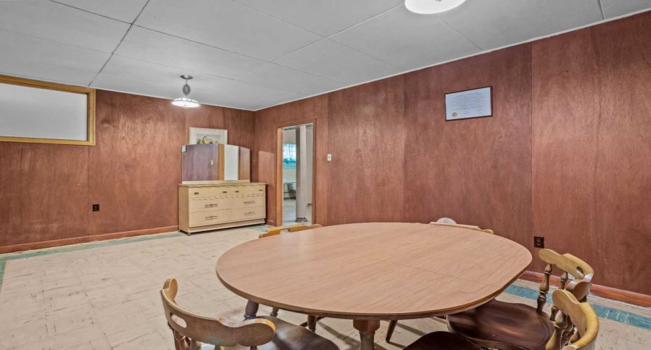 404 Otter Street, Banff, Alberta T1L1E3, 3 Bedrooms Bedrooms, ,2 BathroomsBathrooms,Residential,For Sale,Otter,A2232374