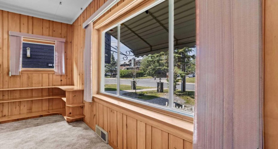 404 Otter Street, Banff, Alberta T1L1E3, 3 Bedrooms Bedrooms, ,2 BathroomsBathrooms,Residential,For Sale,Otter,A2232374