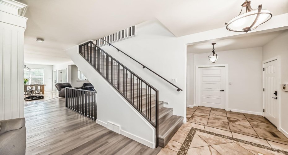 340 Tartan Circle, Lethbridge, Alberta T1J 0Z1, 6 Bedrooms Bedrooms, ,4 BathroomsBathrooms,Residential,For Sale,Tartan,A2228153