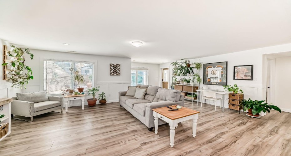 340 Tartan Circle, Lethbridge, Alberta T1J 0Z1, 6 Bedrooms Bedrooms, ,4 BathroomsBathrooms,Residential,For Sale,Tartan,A2228153