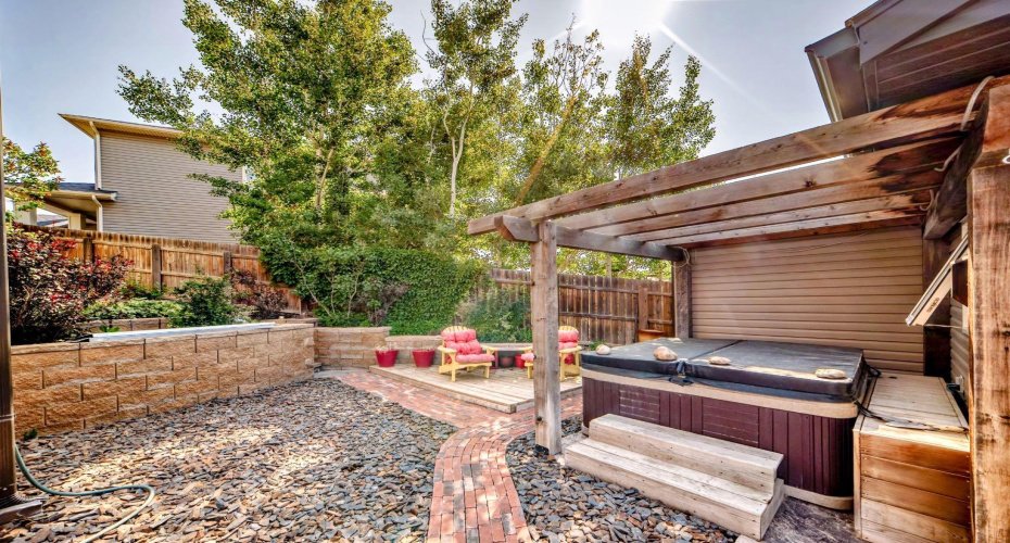 340 Tartan Circle, Lethbridge, Alberta T1J 0Z1, 6 Bedrooms Bedrooms, ,4 BathroomsBathrooms,Residential,For Sale,Tartan,A2228153