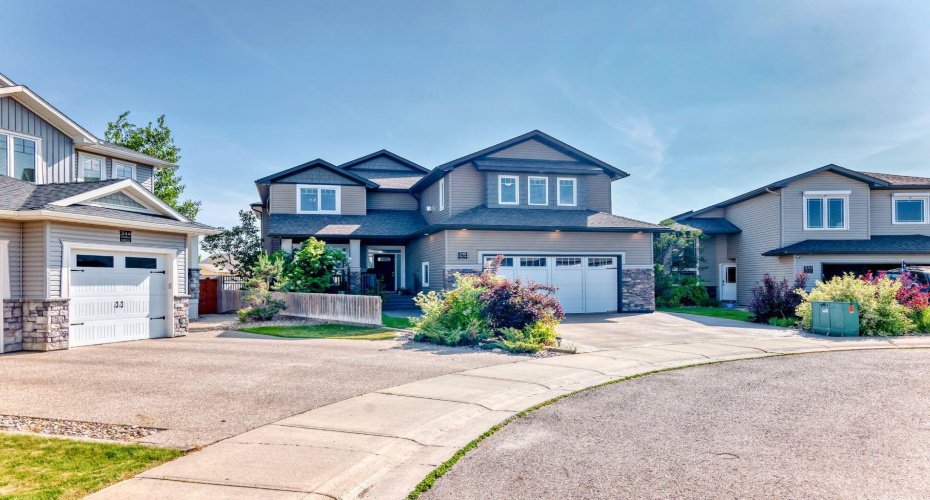 340 Tartan Circle, Lethbridge, Alberta T1J 0Z1, 6 Bedrooms Bedrooms, ,4 BathroomsBathrooms,Residential,For Sale,Tartan,A2228153