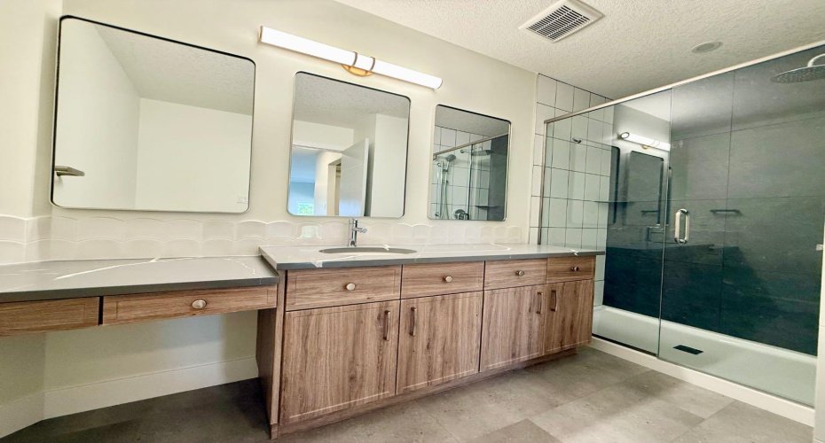 124 TRESTLE Place, Hinton, Alberta T7V0B8, 4 Bedrooms Bedrooms, ,3 BathroomsBathrooms,Residential,For Sale,TRESTLE,A2229266