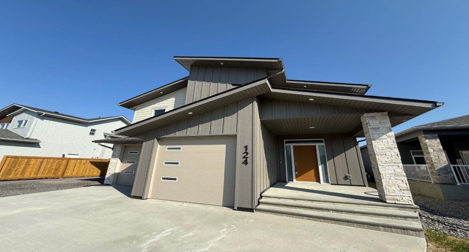 124 TRESTLE Place, Hinton, Alberta T7V0B8, 4 Bedrooms Bedrooms, ,3 BathroomsBathrooms,Residential,For Sale,TRESTLE,A2229266