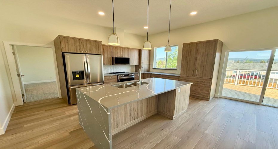 124 TRESTLE Place, Hinton, Alberta T7V0B8, 4 Bedrooms Bedrooms, ,3 BathroomsBathrooms,Residential,For Sale,TRESTLE,A2229266