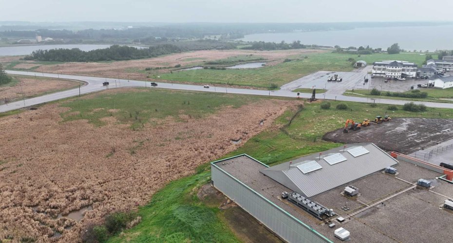 HIGH TRAFFIC CORNER SITE