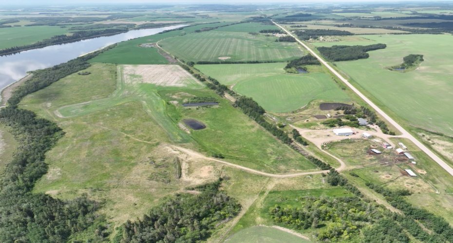 NE-10-54-10-W4, Rural Two Hills No. 21, County of, Alberta T0B4K0, ,Agri-business,For Sale,NE-10-54-10-W4,A2232856