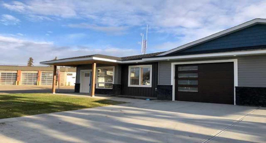 4738 49A Avenue, Lacombe, Alberta T4L 1N4, 2 Bedrooms Bedrooms, ,2 BathroomsBathrooms,Residential,For Sale,49A,A2231940