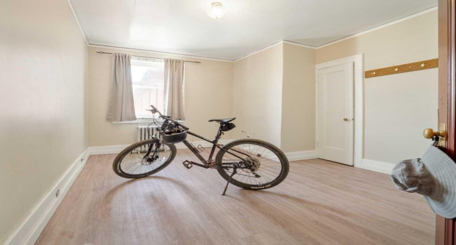 7719 17 Avenue, Coleman, Alberta T0K 0M0, ,Commercial,For Sale,17,A2232986