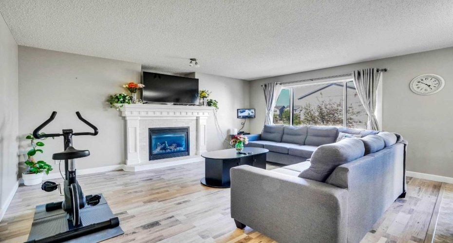 612 Luxstone Landing, Airdrie, Alberta T4B3L2, 3 Bedrooms Bedrooms, ,3 BathroomsBathrooms,Residential,For Sale,Luxstone,A2228879