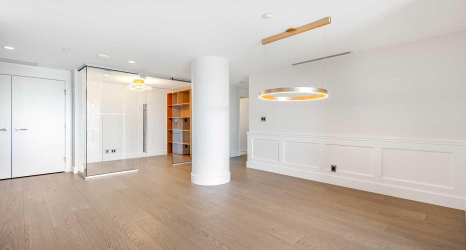 738 1 Avenue, Calgary, Alberta T2P 5G8, 2 Bedrooms Bedrooms, ,2 BathroomsBathrooms,Residential,For Sale,1,A2233022