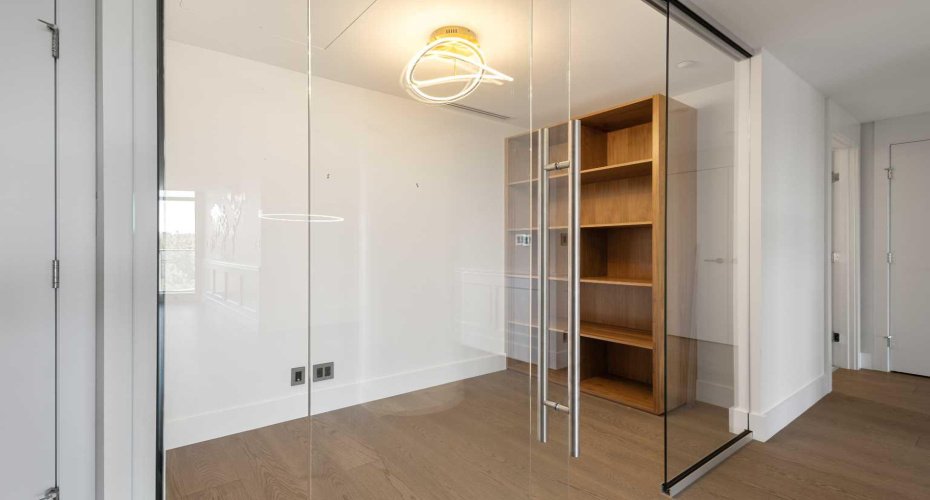 738 1 Avenue, Calgary, Alberta T2P 5G8, 2 Bedrooms Bedrooms, ,2 BathroomsBathrooms,Residential,For Sale,1,A2233022