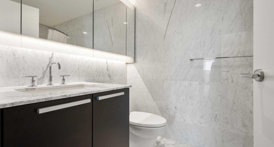 738 1 Avenue, Calgary, Alberta T2P 5G8, 2 Bedrooms Bedrooms, ,2 BathroomsBathrooms,Residential,For Sale,1,A2233022