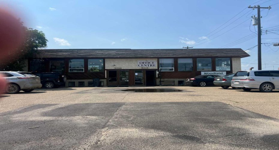 115 & 117 4 th Avenue, Three Hills, Alberta T0M 2A0, 0 , 0 ,0,Commercial,For Lease,4 th,0,A2233437