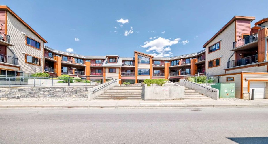 1002 8 Avenue, Canmore, Alberta T1W 0C4, 2 Bedroom Bedrooms, 0 ,2 BathroomBathrooms,Residential,For Sale,8,0,A2233464