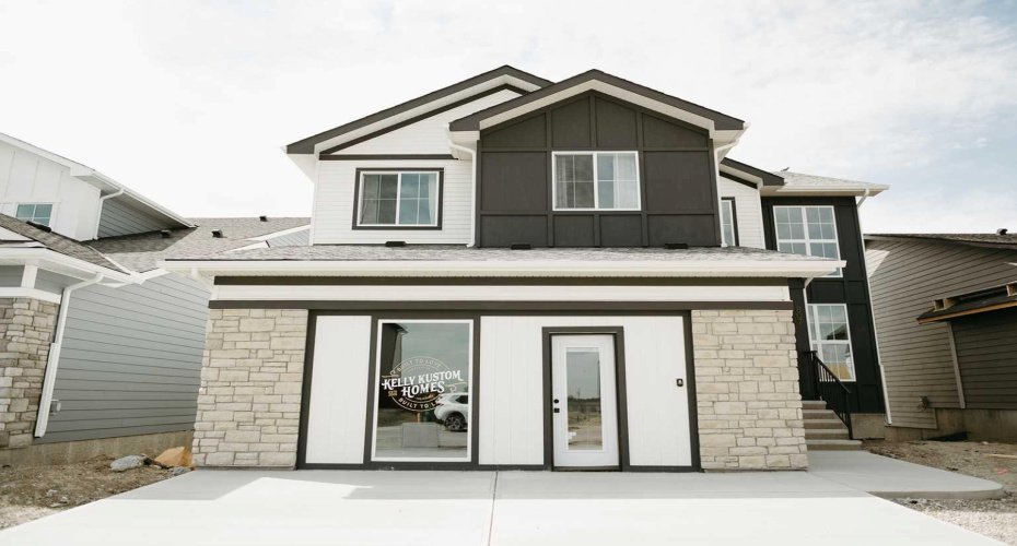 807 Lakewood Circle, Strathmore, Alberta T1P 0G8, 3 Bedrooms Bedrooms, ,2 BathroomsBathrooms,Residential,For Sale,Lakewood,A2233550