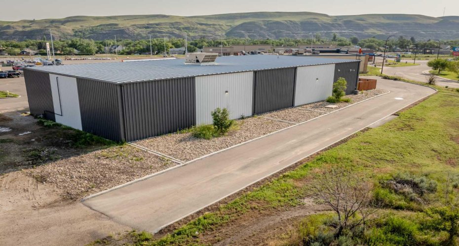 650 South Railway Avenue, Drumheller, Alberta T0J0Y6, 0 , 0 ,0,Commercial,For Sale,South Railway,0,A2234301