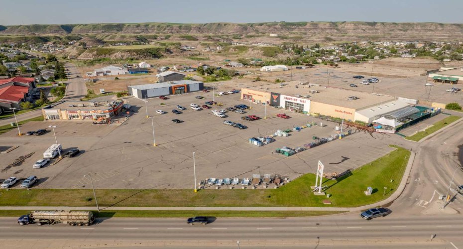 650 South Railway Avenue, Drumheller, Alberta T0J0Y6, 0 , 0 ,0,Commercial,For Sale,South Railway,0,A2234301