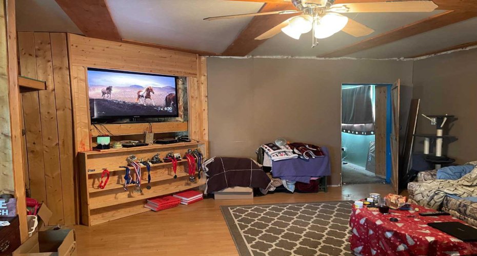 1023 2nd, Bluesky, Alberta T0H 0J0, 6 Bedroom Bedrooms, 0 ,2 BathroomBathrooms,Residential,For Sale,2nd,0,A2234272