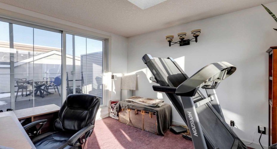 1800 14A Street, Calgary, Alberta T2T6K3, 2 Bedrooms Bedrooms, ,2 BathroomsBathrooms,Residential,For Sale,14A,A2234436