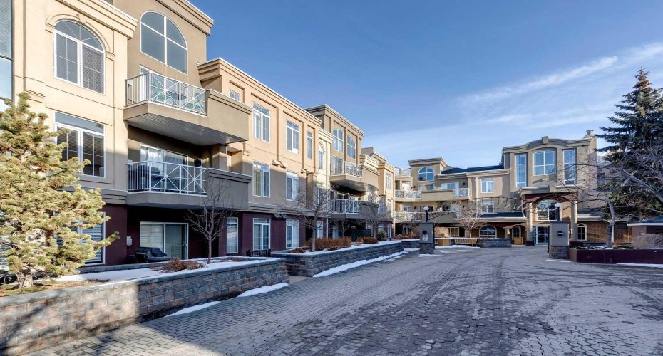 1800 14A Street, Calgary, Alberta T2T6K3, 2 Bedrooms Bedrooms, ,2 BathroomsBathrooms,Residential,For Sale,14A,A2234436