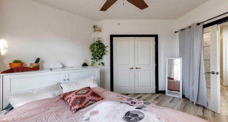 1800 14A Street, Calgary, Alberta T2T6K3, 2 Bedrooms Bedrooms, ,2 BathroomsBathrooms,Residential,For Sale,14A,A2234436