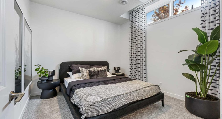 124 Corner Glen Avenue, Calgary, Alberta T3N 2L7, 6 Bedrooms Bedrooms, ,4 BathroomsBathrooms,Residential,For Sale,Corner Glen,A2236011