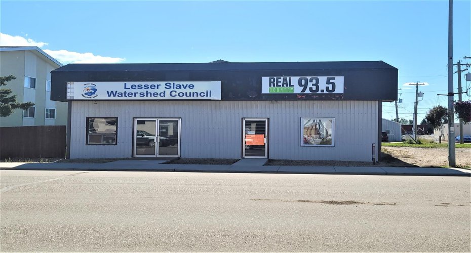 52 . Avenue, High Prairie, Alberta T0G 1E0, ,Commercial,For Sale,.,A2236692