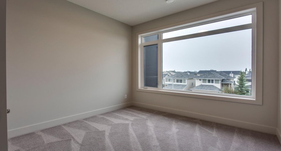 Photo from a similar unit