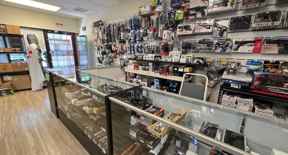 136 17 Avenue, Calgary, Alberta T2E 1L6, ,Commercial,For Lease,17,A2236141