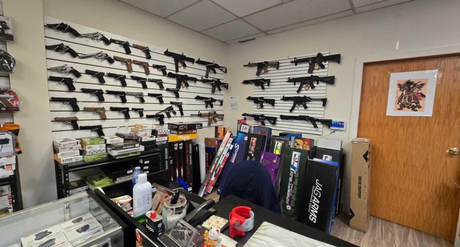 136 17 Avenue, Calgary, Alberta T2E 1L6, ,Commercial,For Lease,17,A2236141