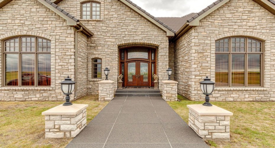 240046 284, Rural Kneehill County, Alberta T3R 0K4, 7 Bedrooms Bedrooms, ,14 BathroomsBathrooms,Residential,For Sale,284,A2229731