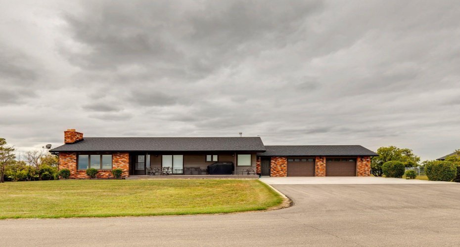 240046 284, Rural Kneehill County, Alberta T3R 0K4, 7 Bedrooms Bedrooms, ,14 BathroomsBathrooms,Residential,For Sale,284,A2229731