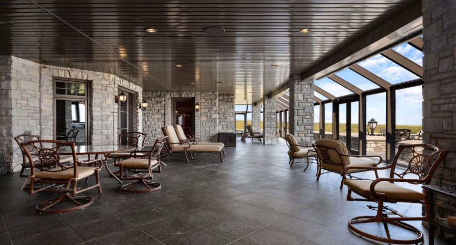 240046 284, Rural Kneehill County, Alberta T3R 0K4, 7 Bedrooms Bedrooms, ,14 BathroomsBathrooms,Residential,For Sale,284,A2229731