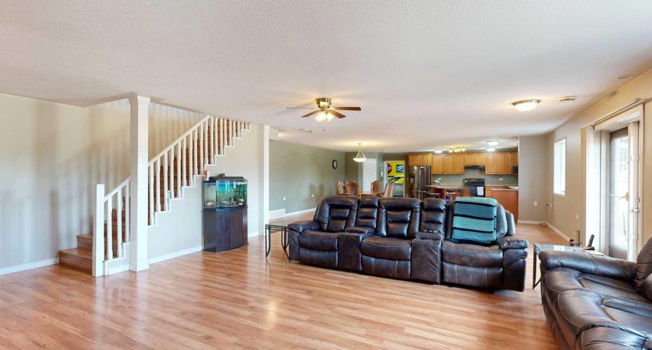 40446 HWY 56, Rural Stettler No. 6, County of, Alberta T0C 2L0, 6 Bedrooms Bedrooms, ,4 BathroomsBathrooms,Residential,For Sale,HWY 56,A2237491