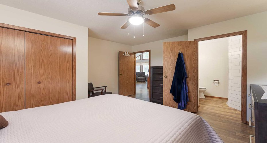 202 Lakeshore Drive, Brightsand Lake, Saskatchewan S0M 2T0, 3 Bedrooms Bedrooms, ,2 BathroomsBathrooms,Residential,For Sale,Lakeshore,A2237706