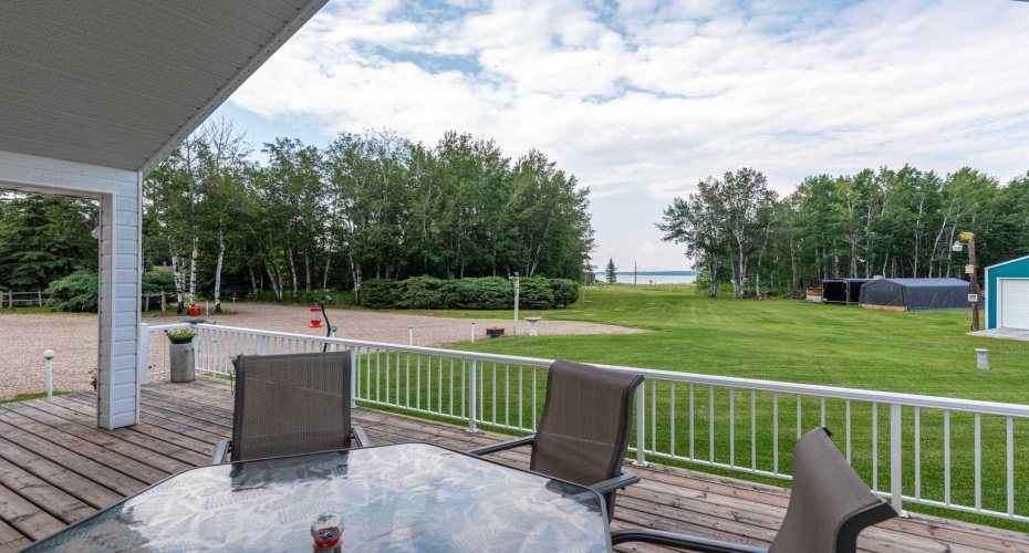 202 Lakeshore Drive, Brightsand Lake, Saskatchewan S0M 2T0, 3 Bedrooms Bedrooms, ,2 BathroomsBathrooms,Residential,For Sale,Lakeshore,A2237706