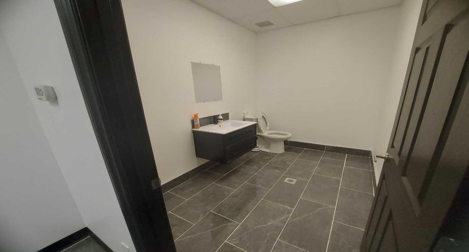 4418 50 Avenue, Red Deer, Alberta T4N 3Z6, ,Commercial,For Lease,50,A2237745