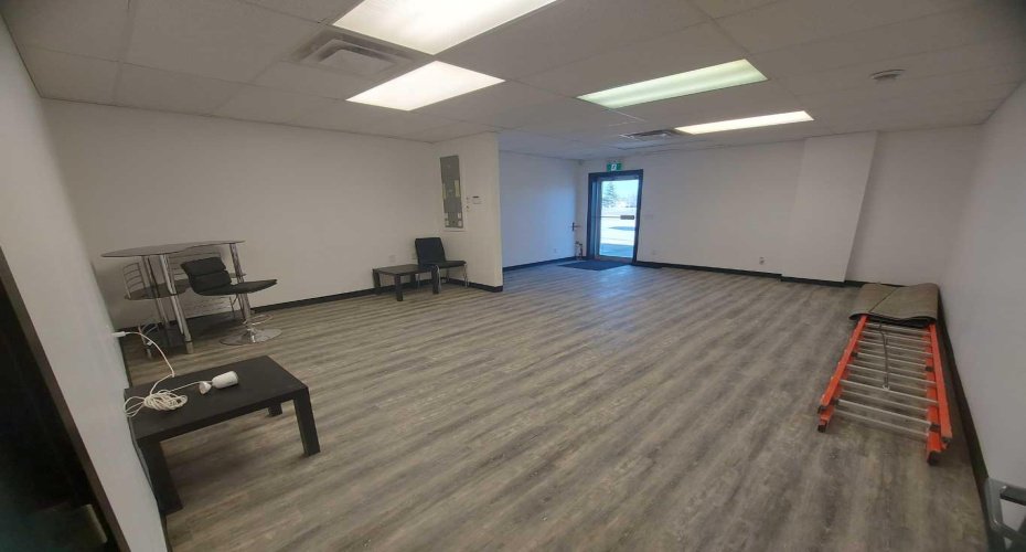 4418 50 Avenue, Red Deer, Alberta T4N 3Z6, ,Commercial,For Lease,50,A2237745
