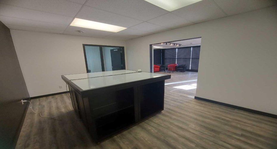 4418 50 Avenue, Red Deer, Alberta T4N 3Z6, ,Commercial,For Lease,50,A2237745