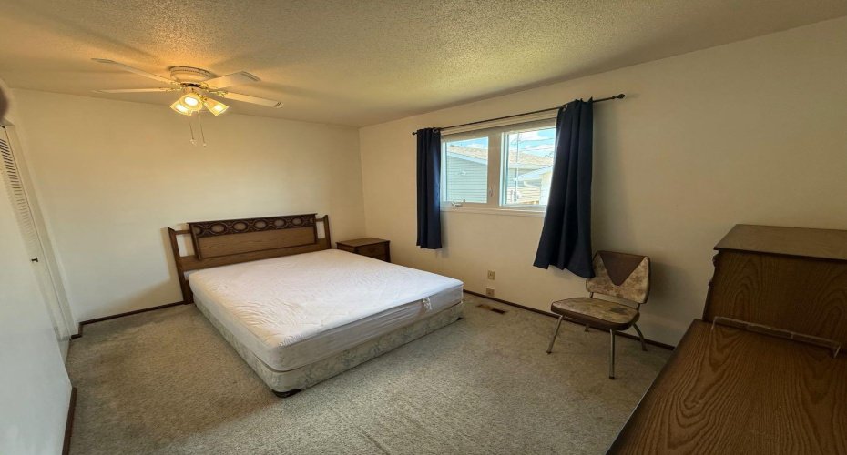 604 3 Street, Hanna, Alberta T0J1P0, 5 Bedrooms Bedrooms, ,1 BathroomBathrooms,Residential,For Sale,3,A2228966