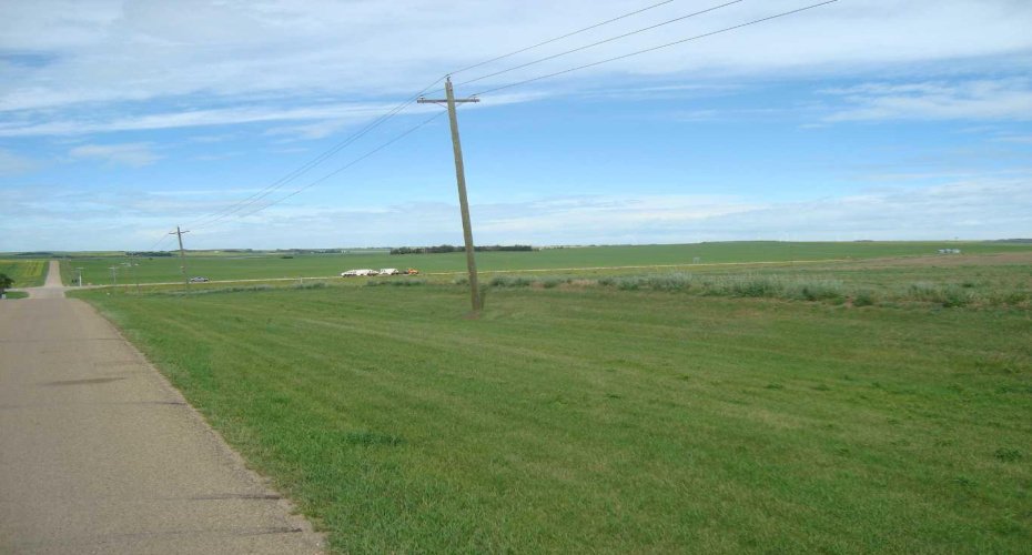 1000 North Road, Trochu, Alberta T0M 2C0, ,Land,For Sale,North,A2238316