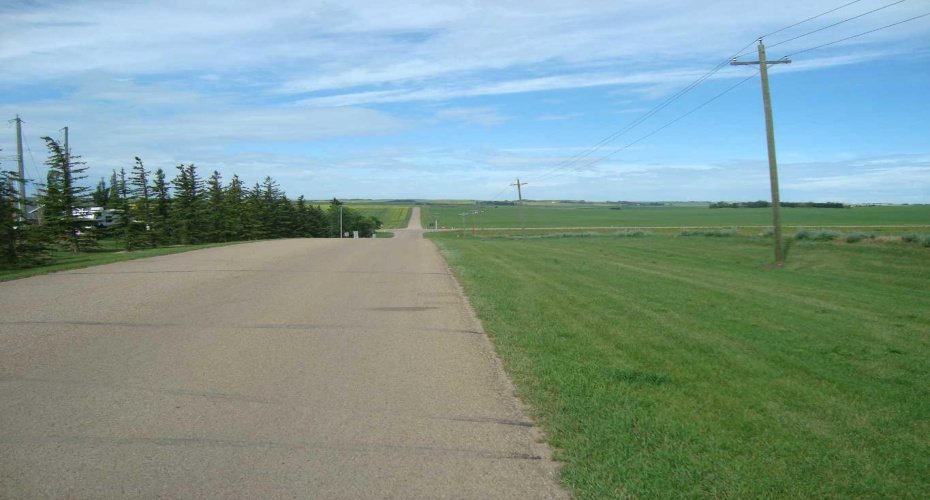 1000 North Road, Trochu, Alberta T0M 2C0, ,Land,For Sale,North,A2238316