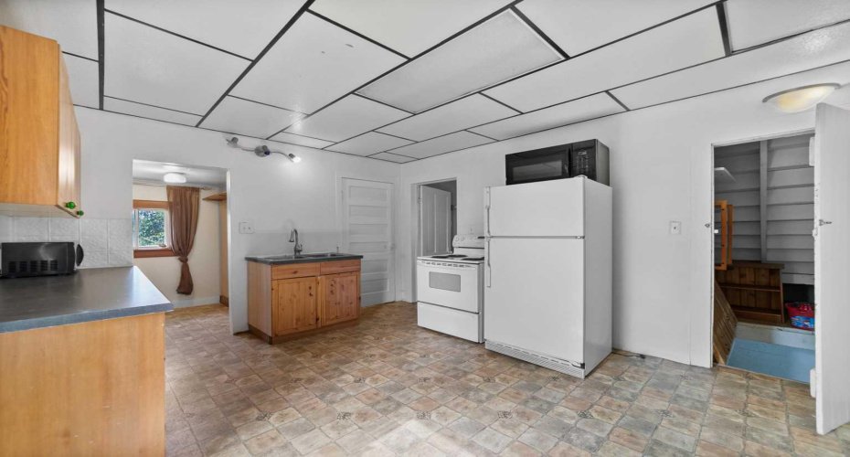 4928 51 Street, Hardisty, Alberta T0B1V0, 4 Bedrooms Bedrooms, ,1 BathroomBathrooms,Residential,For Sale,51,A2238869