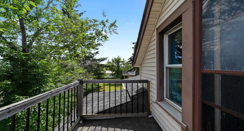 Deck off of Bedroom 4