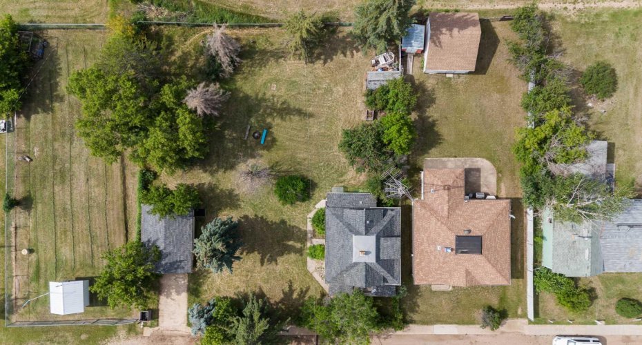 4928 51 Street, Hardisty, Alberta T0B1V0, 4 Bedrooms Bedrooms, ,1 BathroomBathrooms,Residential,For Sale,51,A2238869