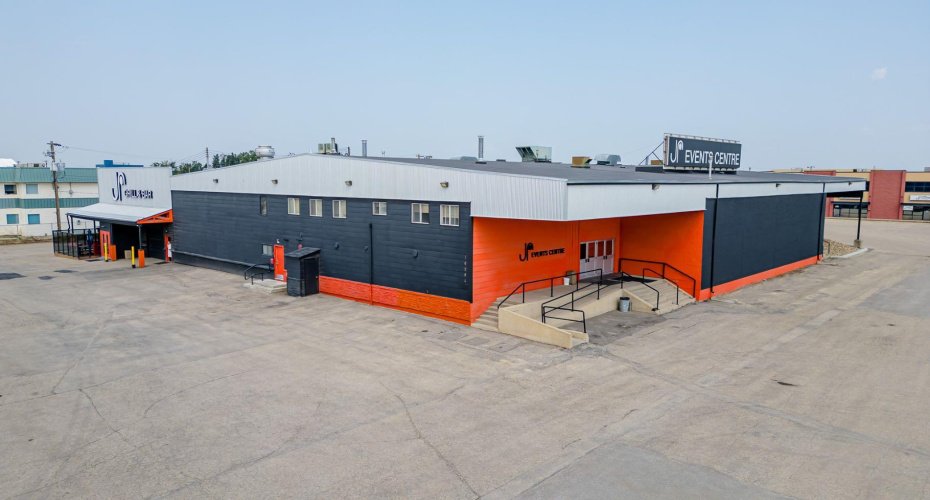 10904 92 Avenue, Grande Prairie, Alberta T8V 6B5, ,Commercial,For Sale,92,A2234839