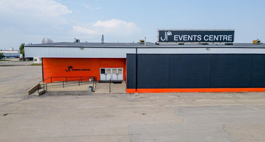 10904 92 Avenue, Grande Prairie, Alberta T8V 6B5, ,Commercial,For Sale,92,A2234839