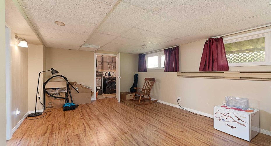 405 Main Street, Maidstone, Saskatchewan S0M 1M0, 5 Bedrooms Bedrooms, ,3 BathroomsBathrooms,Residential,For Sale,Main,A2239139