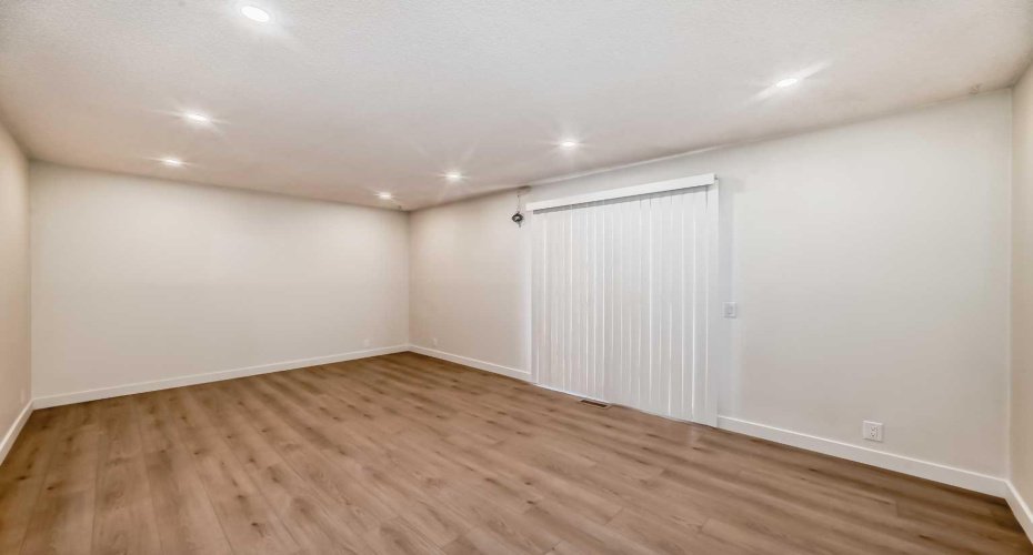 1515 Falconridge Drive, Calgary, Alberta T3J 1J8, 3 Bedrooms Bedrooms, ,2 BathroomsBathrooms,Residential,For Sale,Falconridge,A2239322